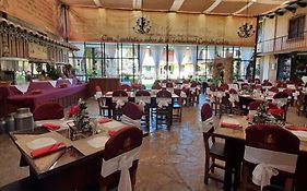 Nuestras Raíces Hotel - Museo - Restaurante